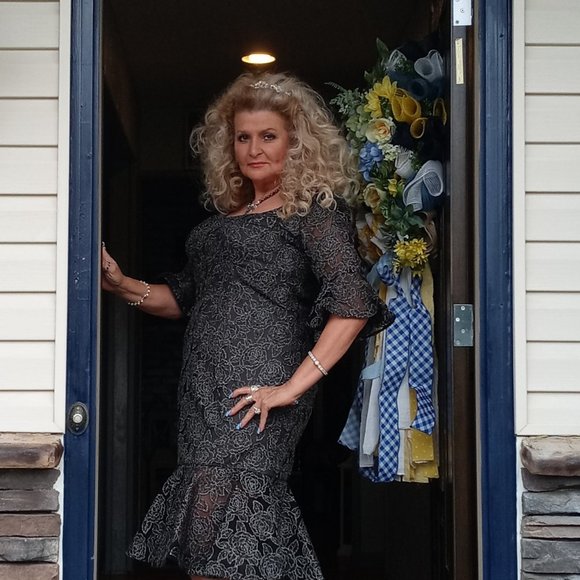 Beautiful dress from Diane and company in freehold - Picture 2 of 4